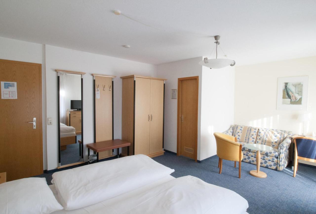 Hotel Krone Strassdorf Schwäbisch Gmünd Buitenkant foto