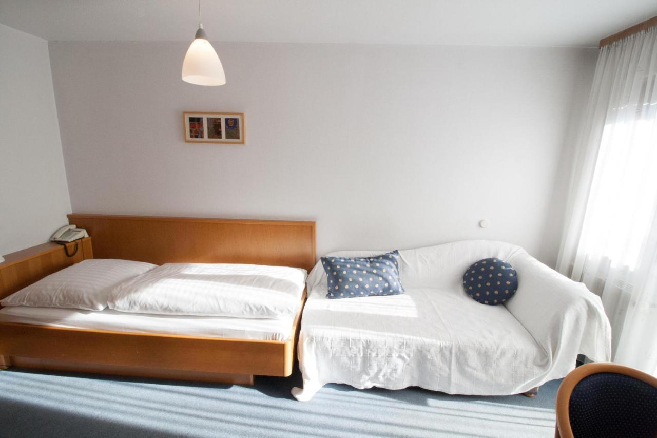 Hotel Krone Strassdorf Schwäbisch Gmünd Buitenkant foto
